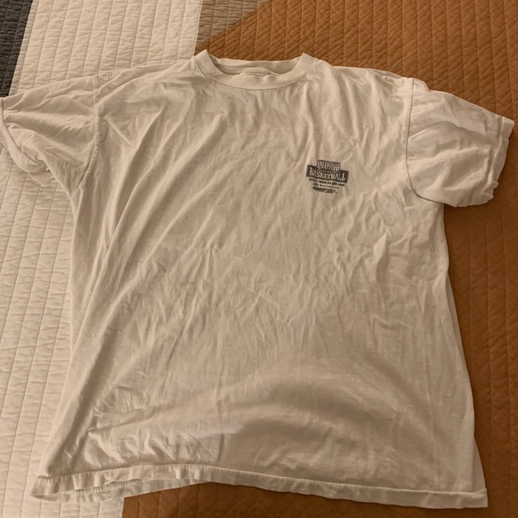 NCAA Basketball Shirt - Picture 1 of 2